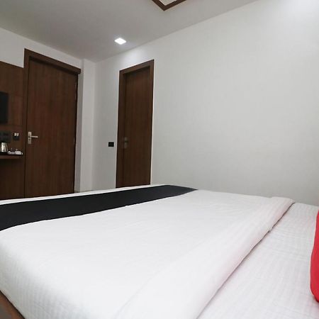 Hotel Grand Sparrow Inn Агра Екстер'єр фото