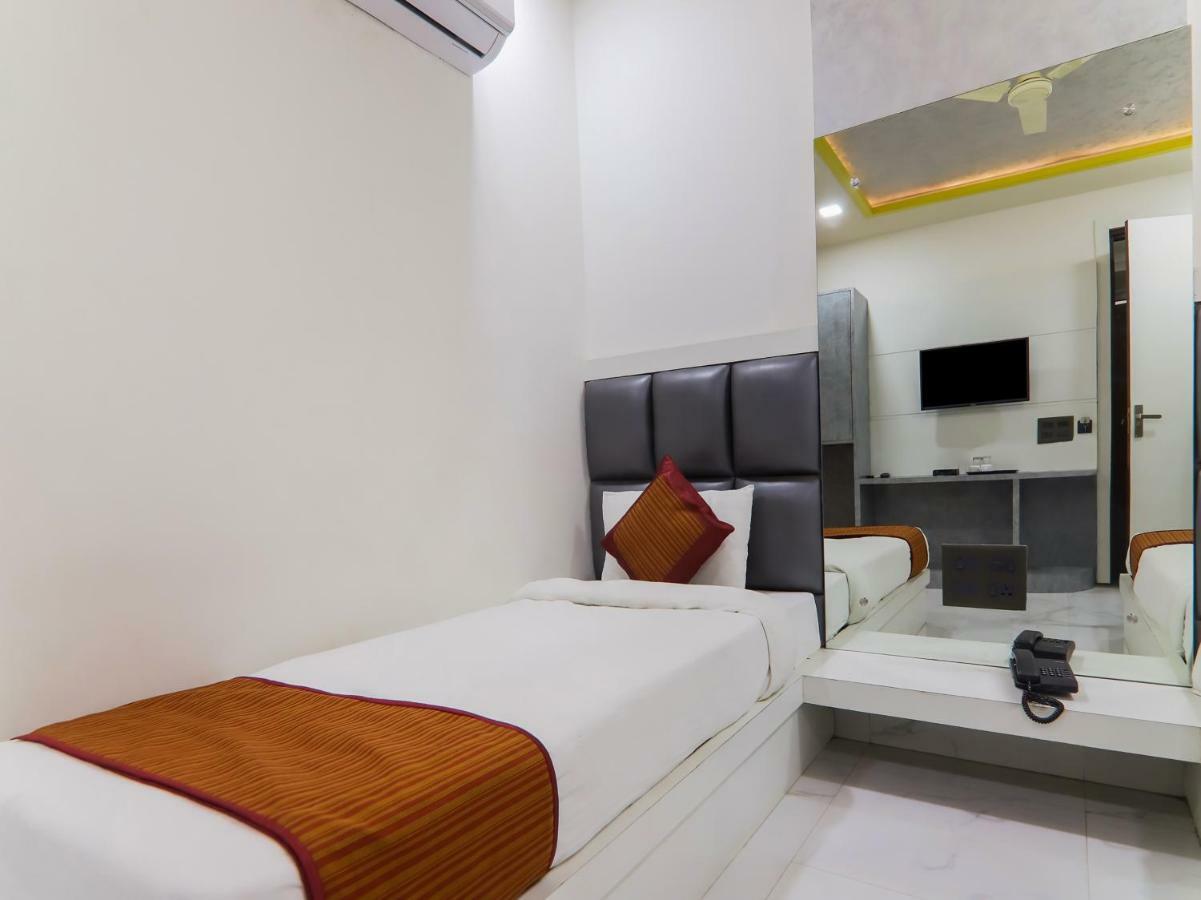 Hotel Grand Sparrow Inn Агра Екстер'єр фото