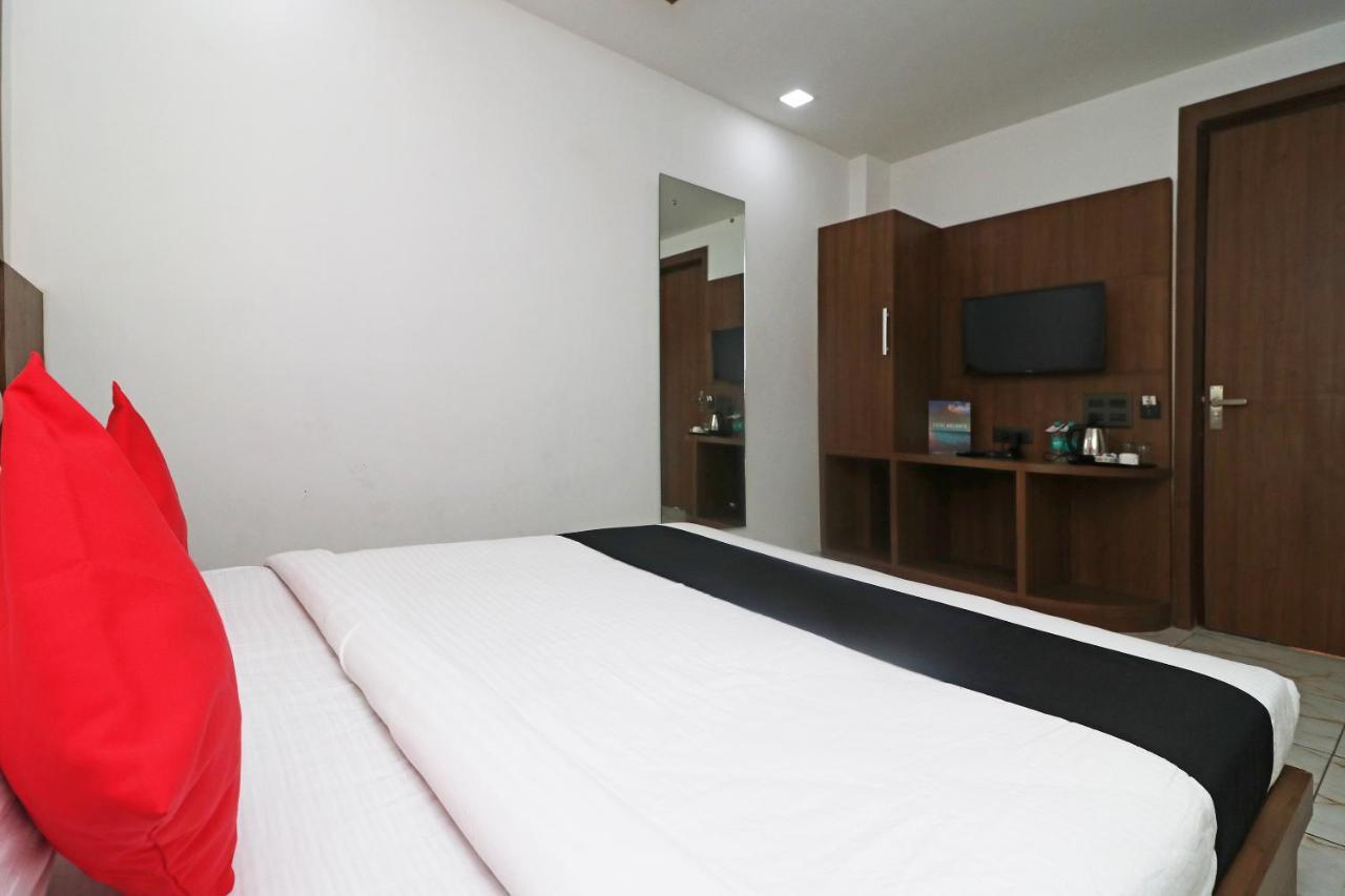 Hotel Grand Sparrow Inn Агра Екстер'єр фото