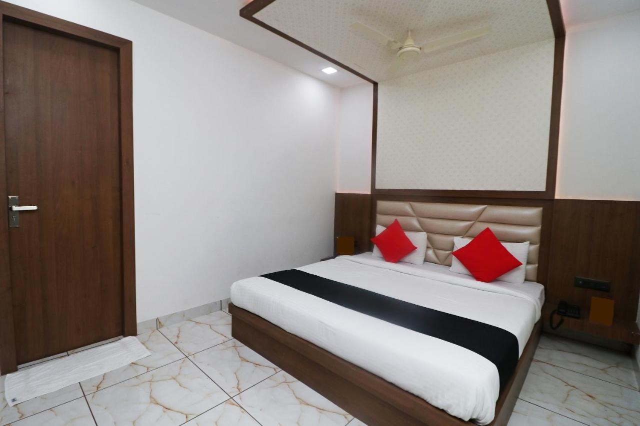 Hotel Grand Sparrow Inn Агра Екстер'єр фото